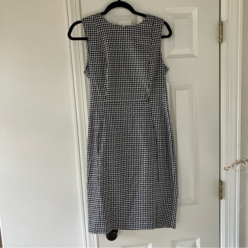 EUC Calvin Klein Black and White Checkered Sleeveless Sheath Dress (10)